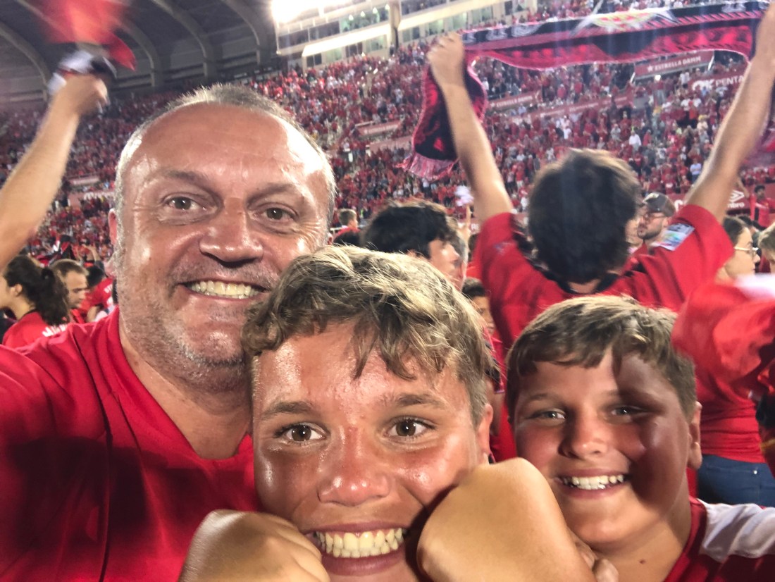 D9FFDC80-419B-4449-8B7D-123004B1BD0D