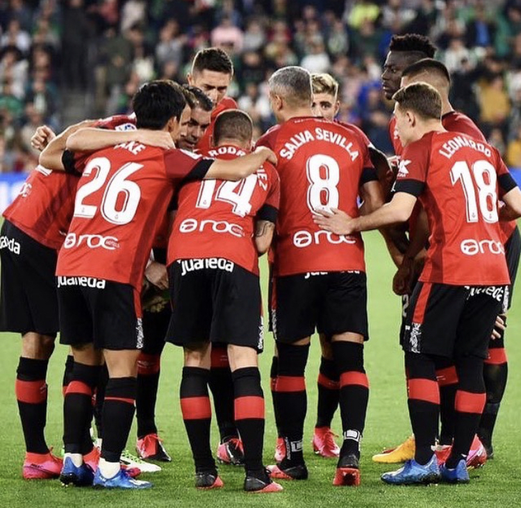 657031B4-FBEA-4E97-B106-7A88D3C62CC7